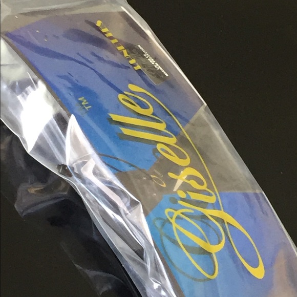 Giselle Oversized Sunglasses - Picture 5 of 5